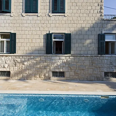 Verde Villa